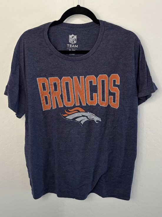 NFL Tops - NFL Team Apparel Denver Broncos Navy Graphic T-Shirt | Size XL